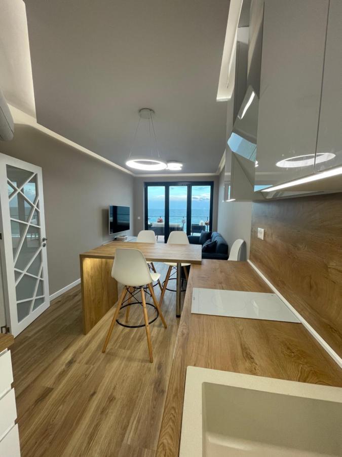 Ferienwohnung Royal View Warna Exterior foto