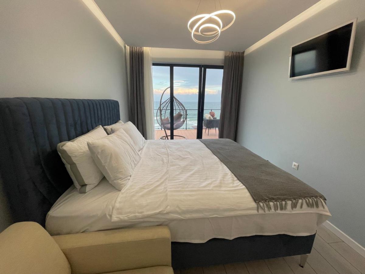 Ferienwohnung Royal View Warna Exterior foto